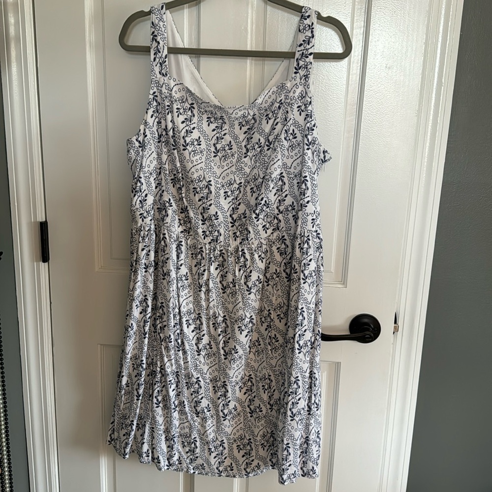 Loft plus size lined white with blue detail dress size 16